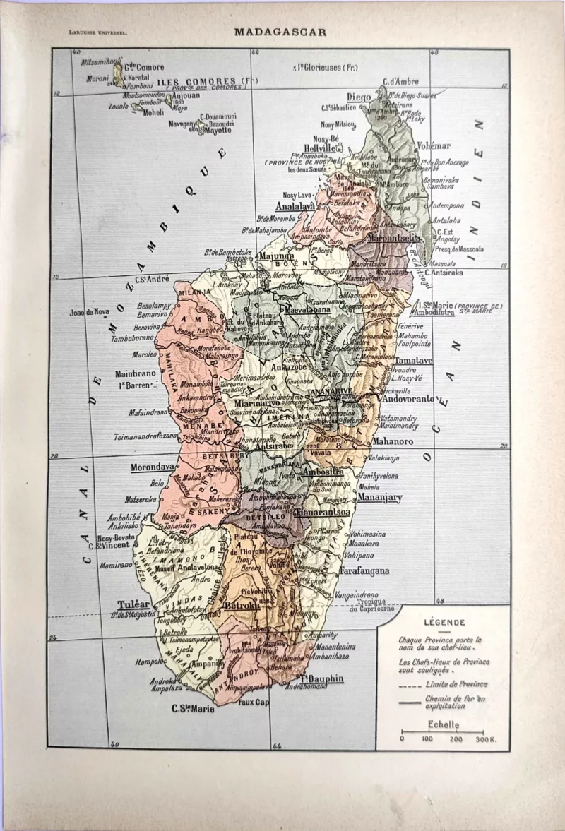 LU21923MADA-R-Madagascar-carte Carte ancienne de Madagascar en couleurs avec provinces, villes et chemins de fer, 1923